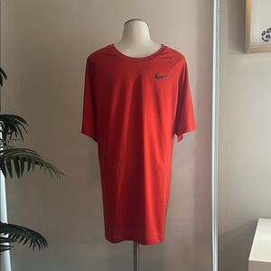 Nike Men's Bright Red Short Sleeve Tee